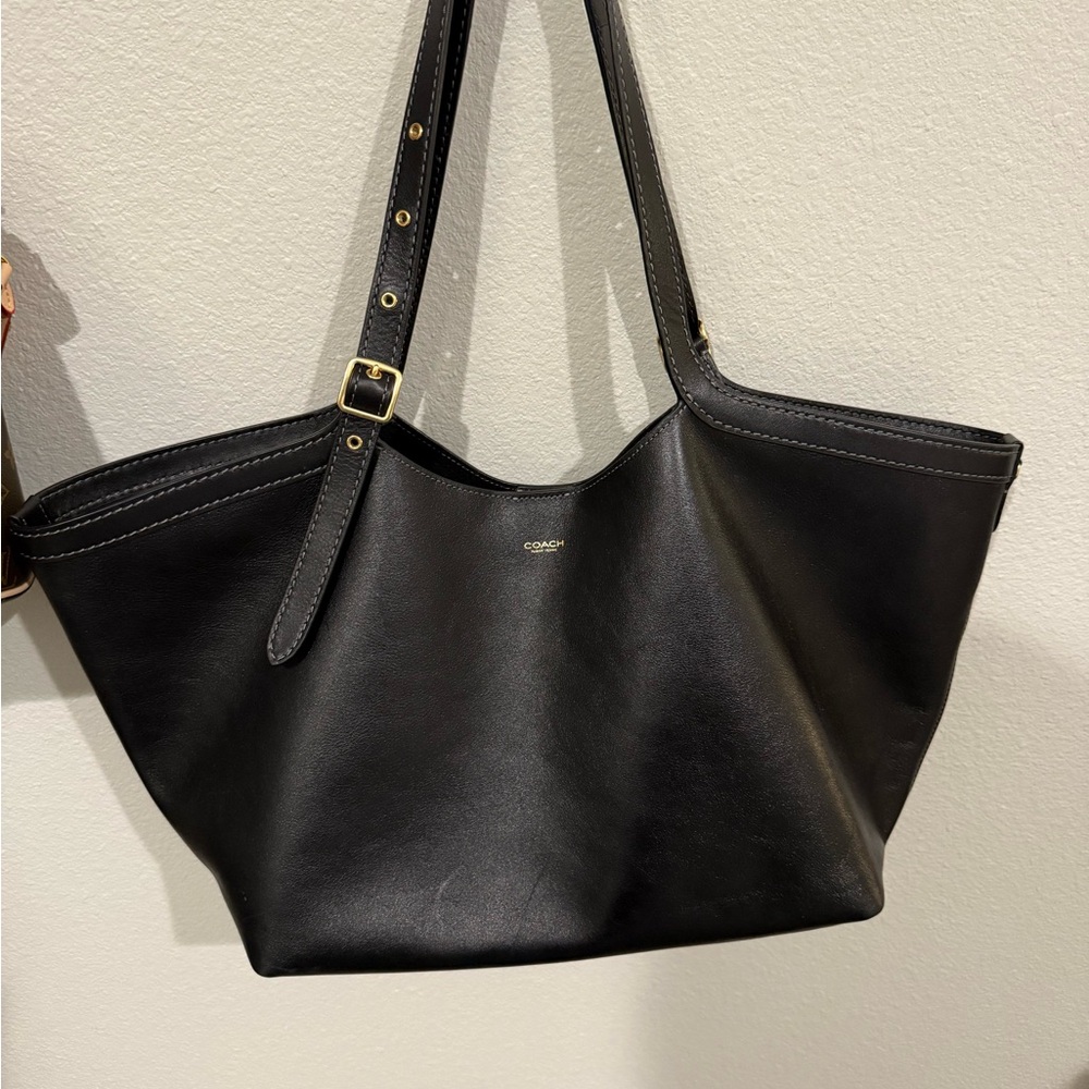 Coach Elegant Gramercy Black Leather Tote